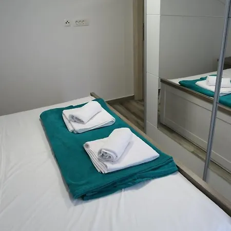 Fuer 8 Personen Ca 135 M Sup2 In Baska, Adriakueste Kroatien Kroatische Inseln Lägenhet
