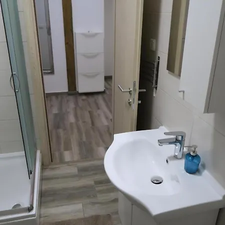 Apartment Fuer 8 Personen Ca, 135 M Sup2 In Baska, Adriakueste Kroatien Kroatische Inseln